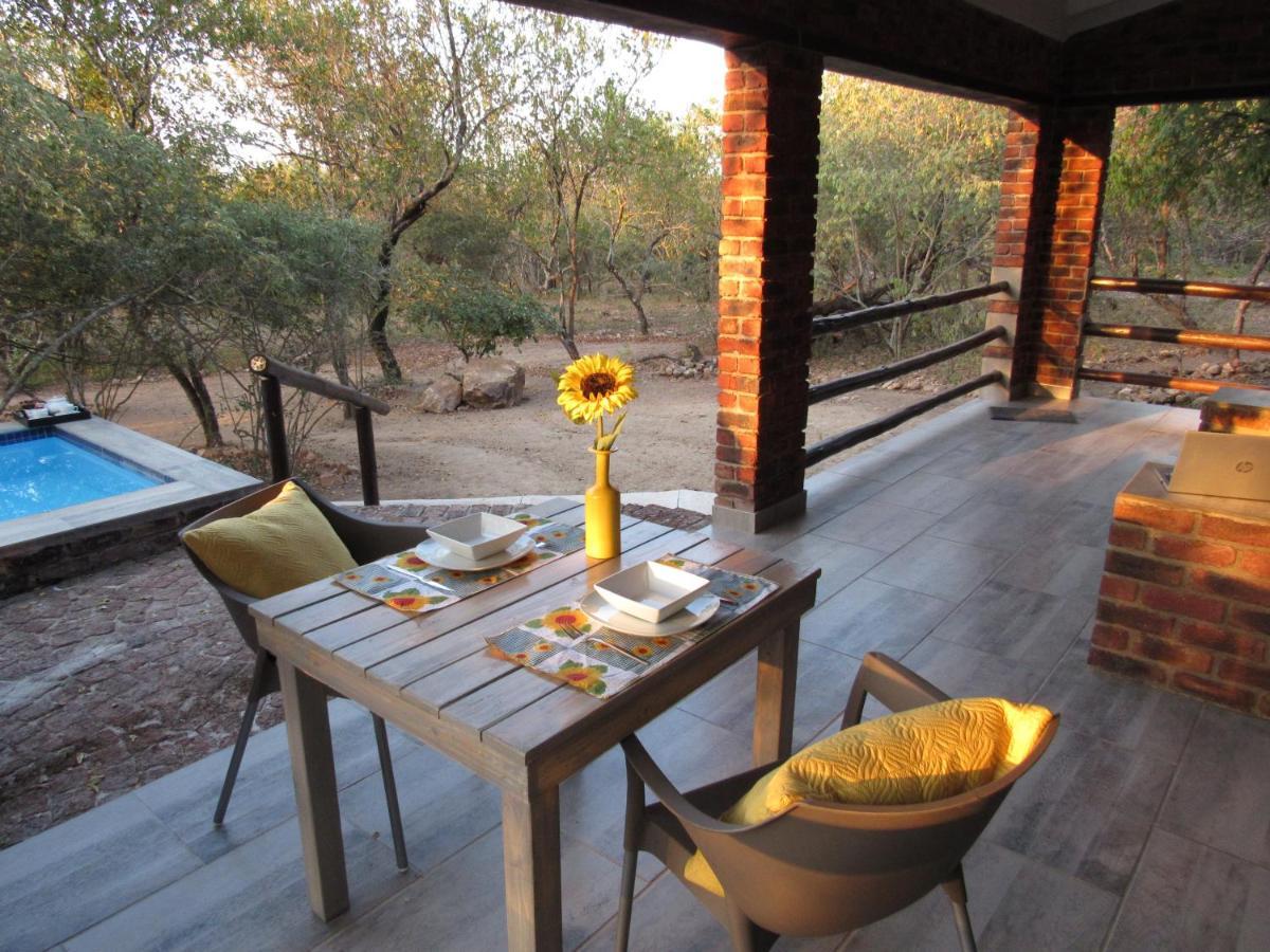 Villa De Leeu, Perfect For Two Marloth Park Exterior photo